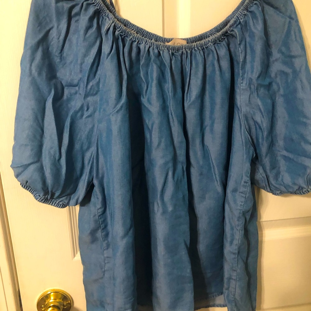 An interesting blouse from Loft almost new size M